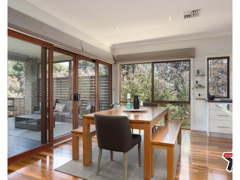 10  Olinda Park Rise, Lilydale VIC 3140
