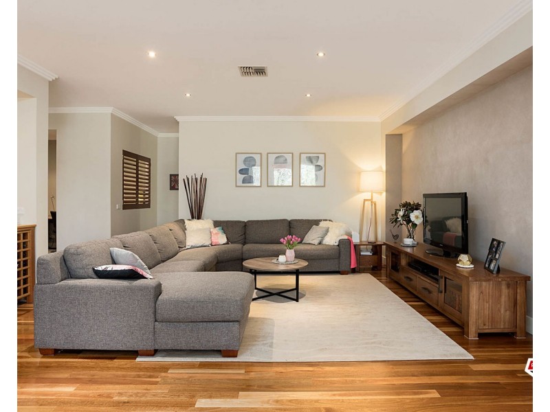10  Olinda Park Rise, Lilydale VIC 3140
