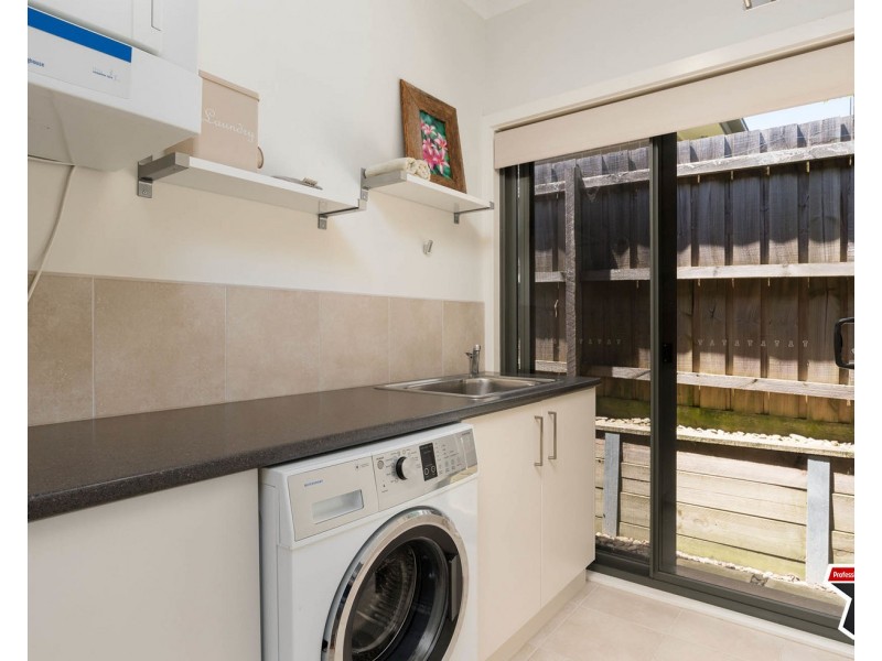 10  Olinda Park Rise, Lilydale VIC 3140