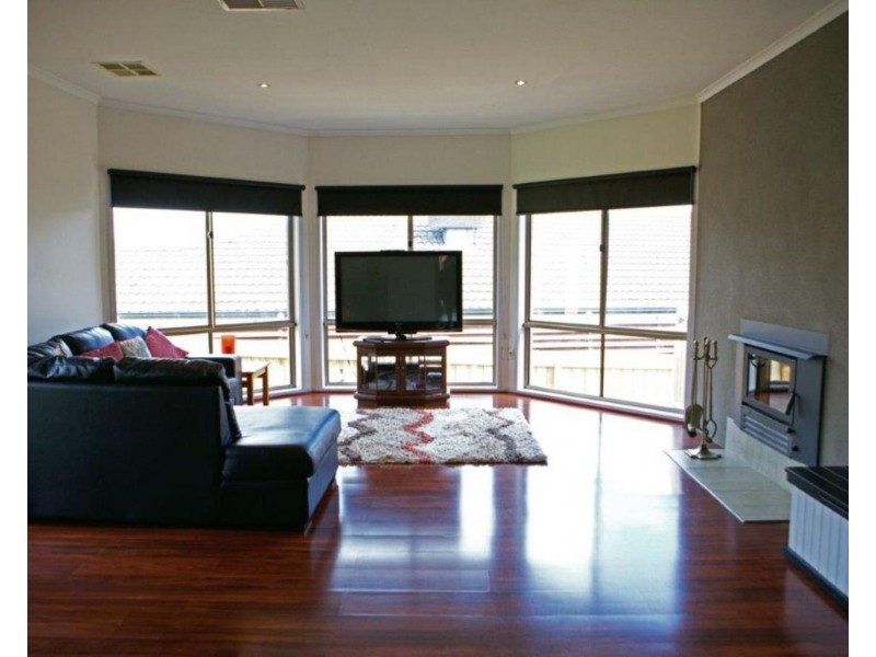 63 Lakeview Drive, Lilydale VIC 3140