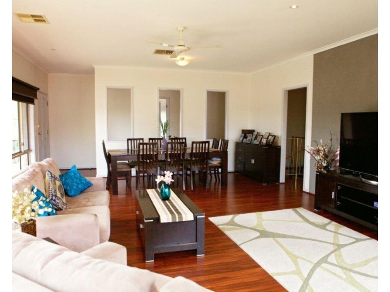 63 Lakeview Drive, Lilydale VIC 3140