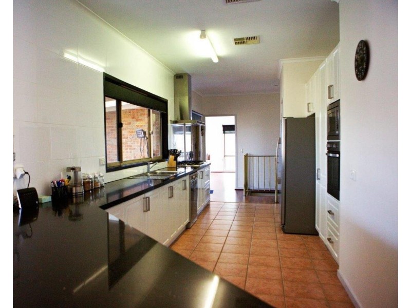 63 Lakeview Drive, Lilydale VIC 3140