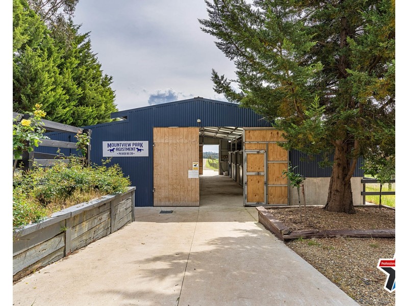 23 Boundary Road, Lilydale VIC 3140