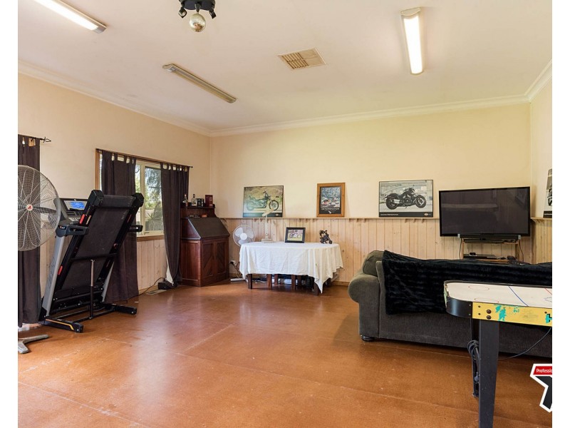 6 McFadzean Street, Coldstream VIC 3770