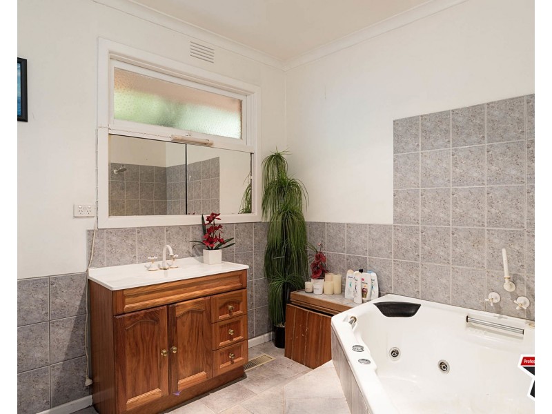 60 Albert Hill Road, Lilydale VIC 3140