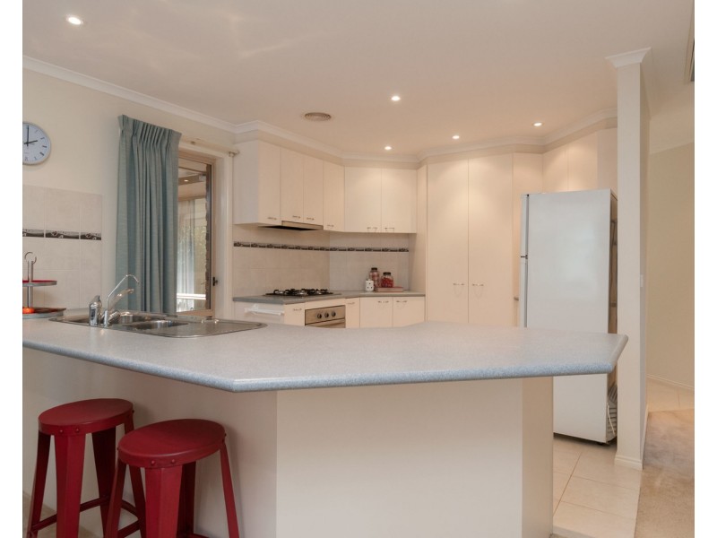 14a Meadowgate Drive, Chirnside Park VIC 3116