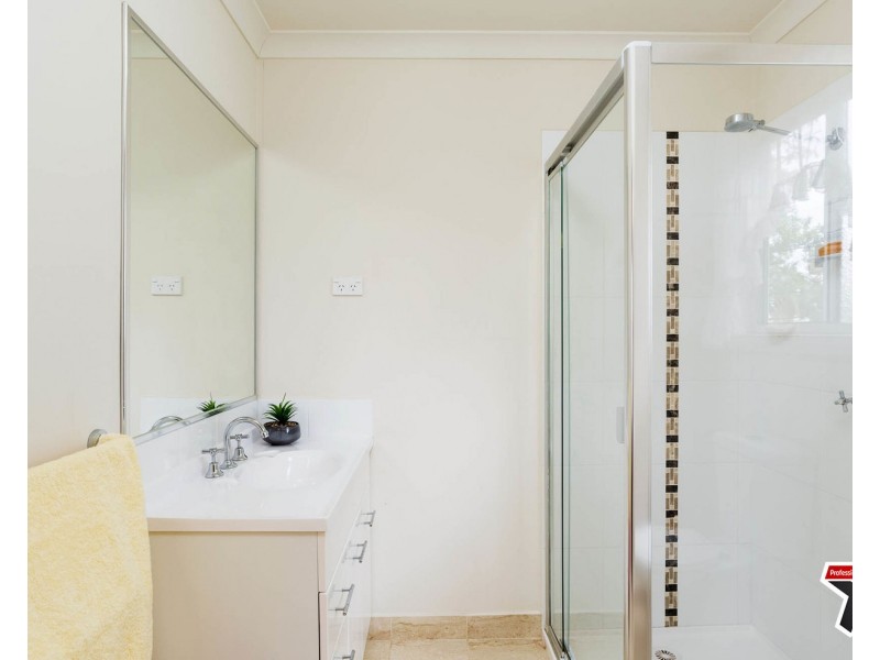 4/8 Armstrong Grove, Yarra Glen VIC 3775