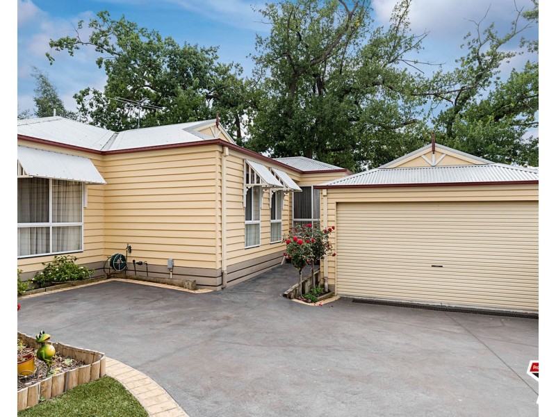 4/8 Armstrong Grove, Yarra Glen VIC 3775