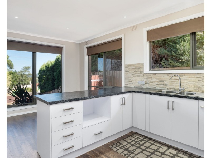 11 Coachmans Court, Chirnside Park VIC 3116