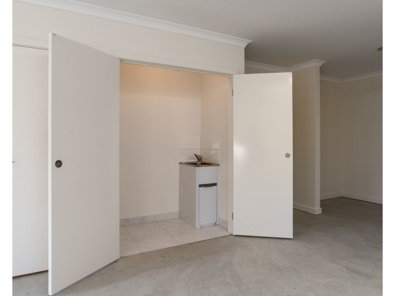 10 Lithgow Way, Mooroolbark VIC 3138