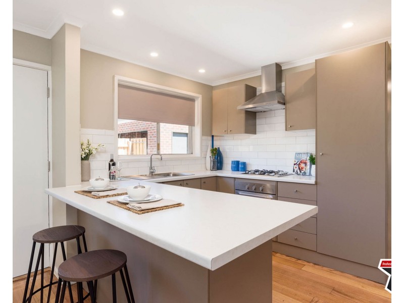 12 Anglo Court, Mooroolbark VIC 3138