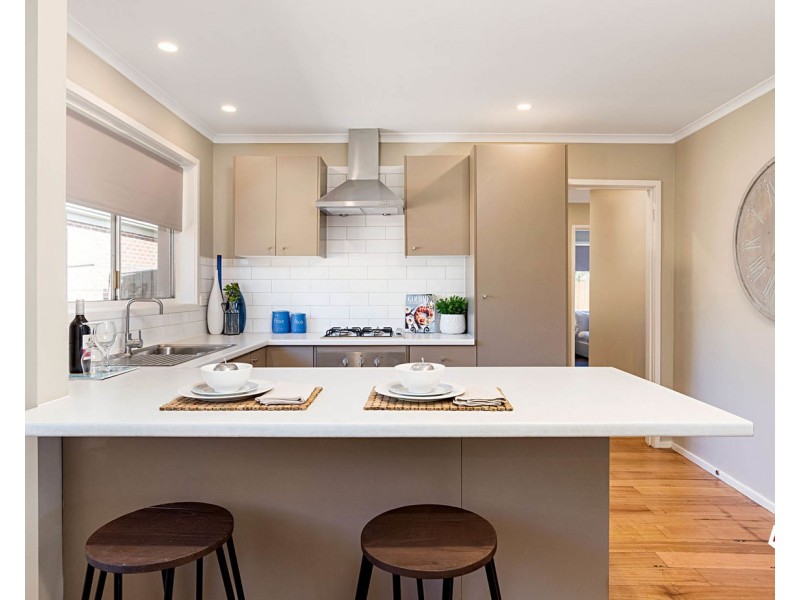 12 Anglo Court, Mooroolbark VIC 3138