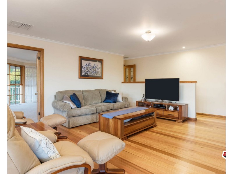 8 Kenthurst Court, Lilydale VIC 3140