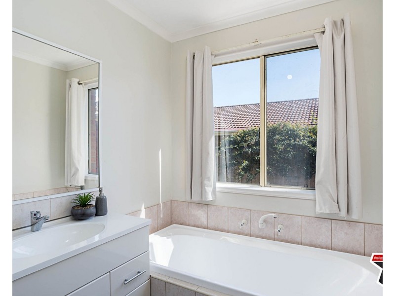 18 Farnham Road, Healesville VIC 3777