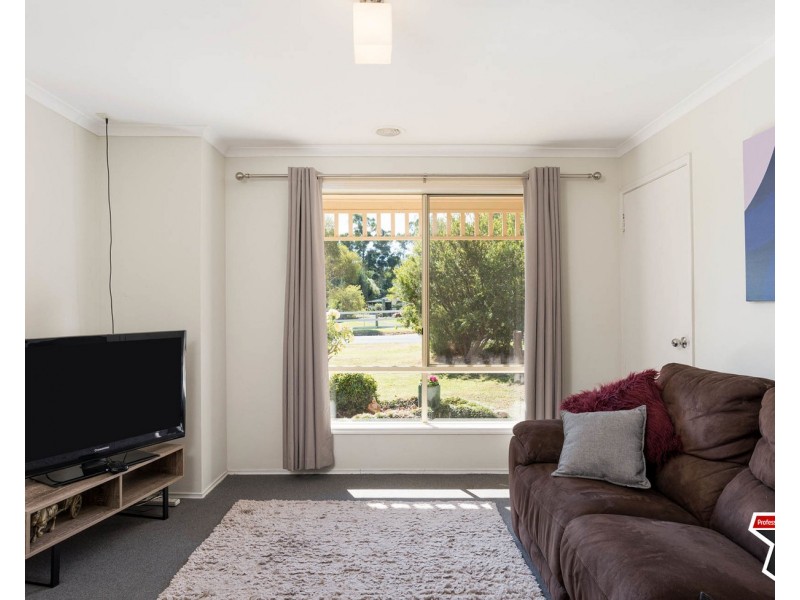 18 Farnham Road, Healesville VIC 3777