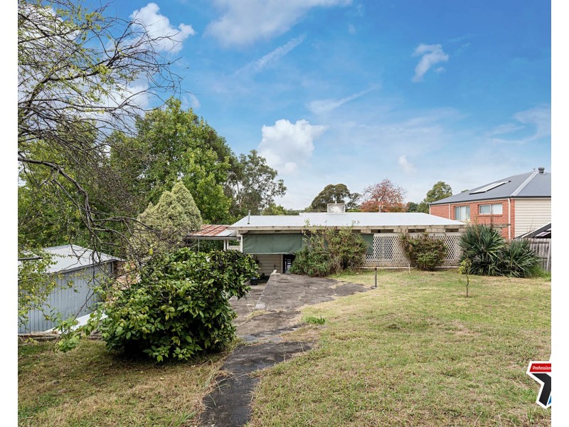 19 Patrick Avenue, Croydon North VIC 3136