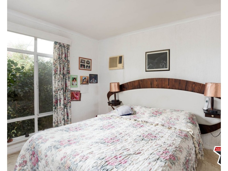 19 Patrick Avenue, Croydon North VIC 3136