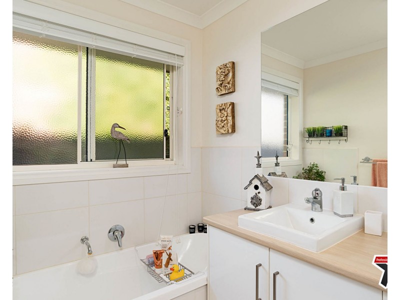 1 Camplin Rise, Lilydale VIC 3140