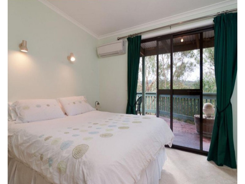 13 Murrumbung Road, Mount Evelyn VIC 3796