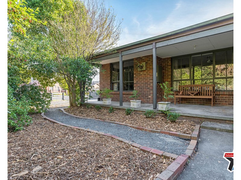 109 Cave Hill Road, Lilydale VIC 3140