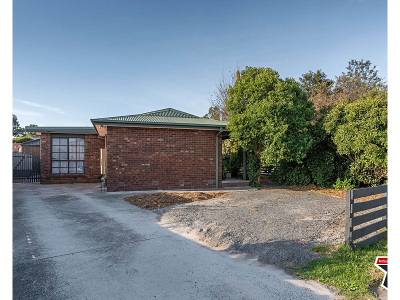 109 Cave Hill Road, Lilydale VIC 3140