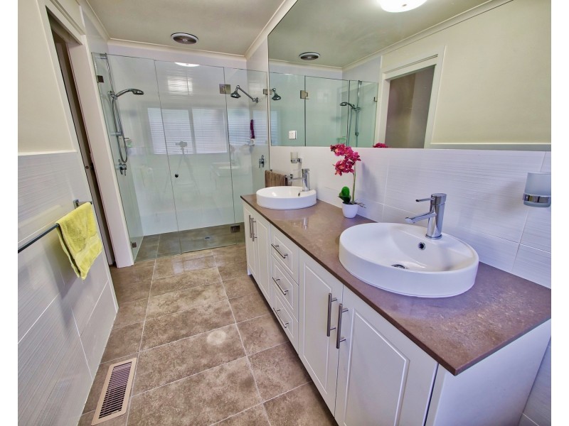 72 Inverness Road, Kalorama VIC 3766