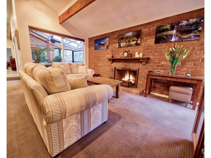 72 Inverness Road, Kalorama VIC 3766