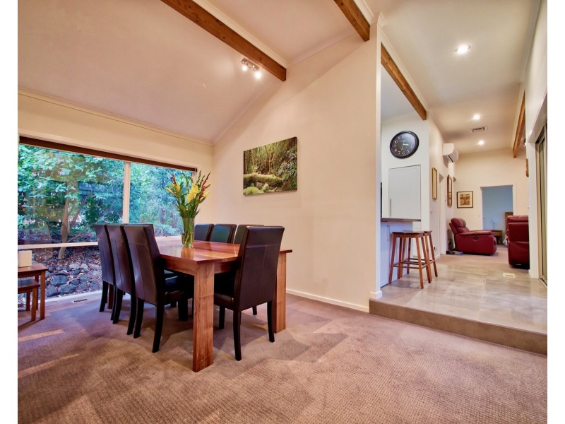 72 Inverness Road, Kalorama VIC 3766