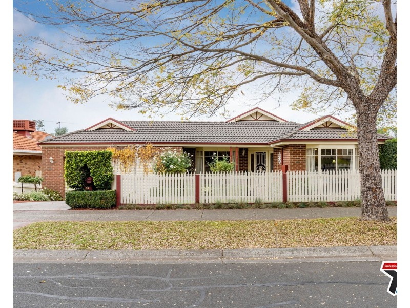 39 Meadowbank Avenue, Chirnside Park VIC 3116