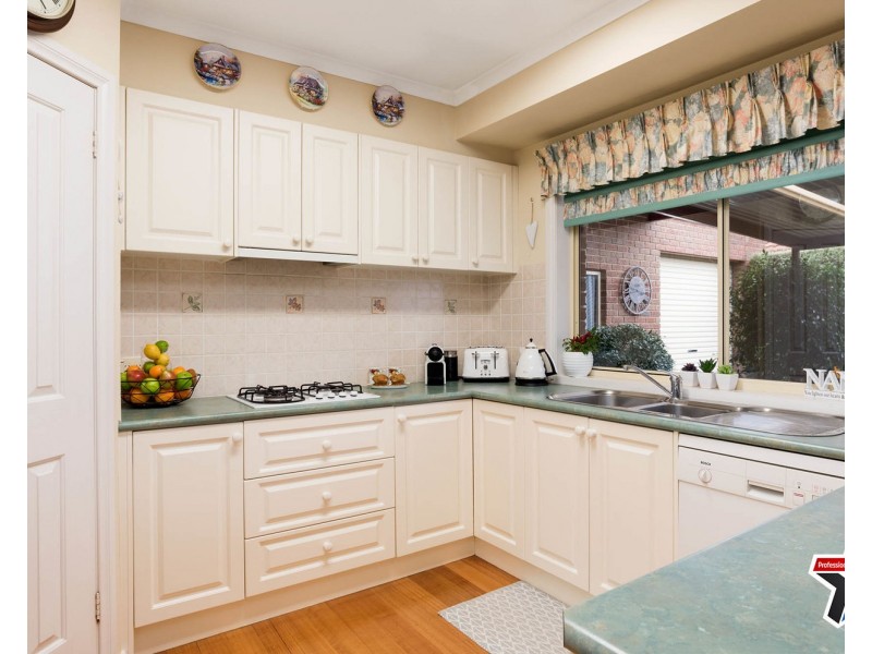 39 Meadowbank Avenue, Chirnside Park VIC 3116