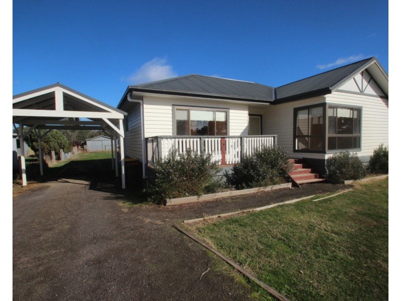 19 Thomas Street, Dunolly VIC 3472