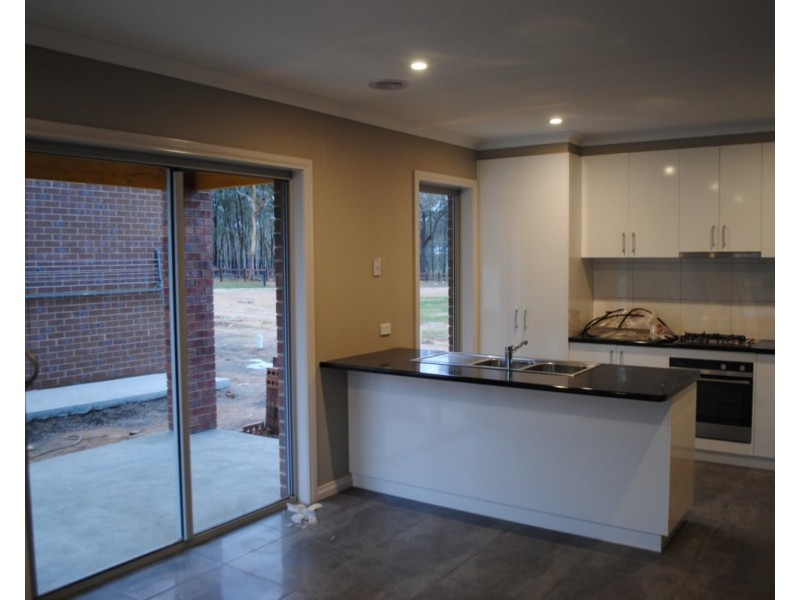 32 Forestview Drive, Maryborough VIC 3465