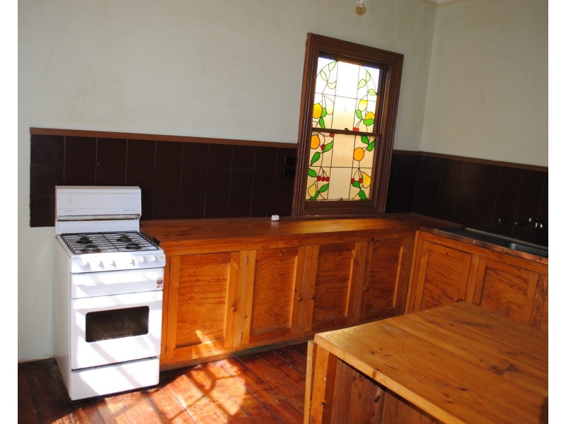 133 high Street, Avoca VIC 3467