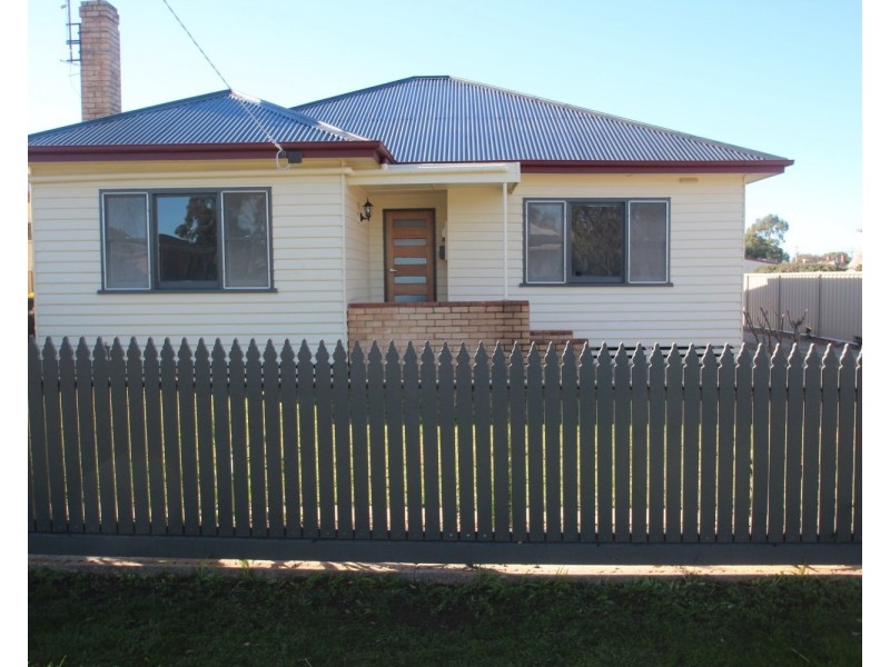 42 Wills Street, Maryborough VIC 3465
