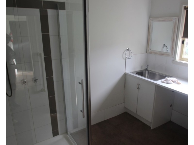 8 Annesley Street, Carisbrook VIC 3464