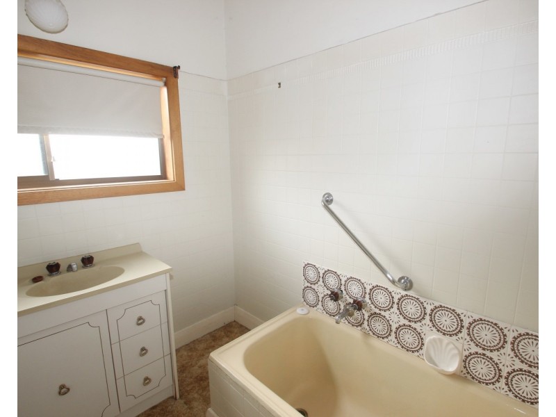 11 Burke Street, Maryborough VIC 3465