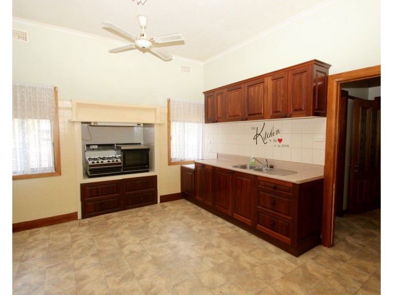 11 Burke Street, Maryborough VIC 3465