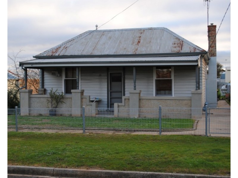 23 Higham Street, Maryborough VIC 3465