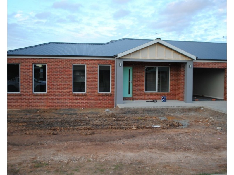 66 Holyrood Street, Maryborough VIC 3465