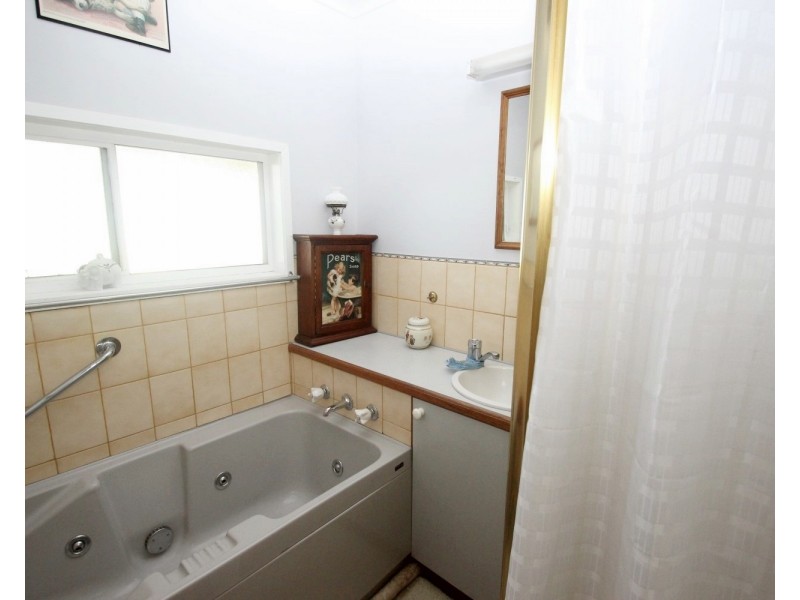 48 Potts Lane, Carisbrook VIC 3464