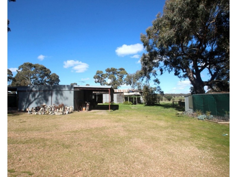 48 Potts Lane, Carisbrook VIC 3464