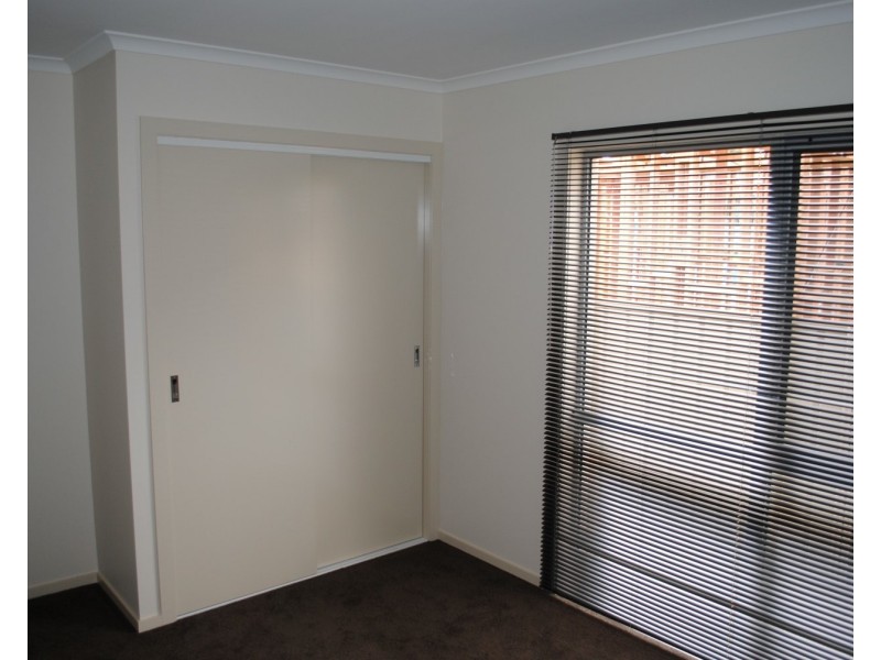 2/116 Gillies Street, Maryborough VIC 3465