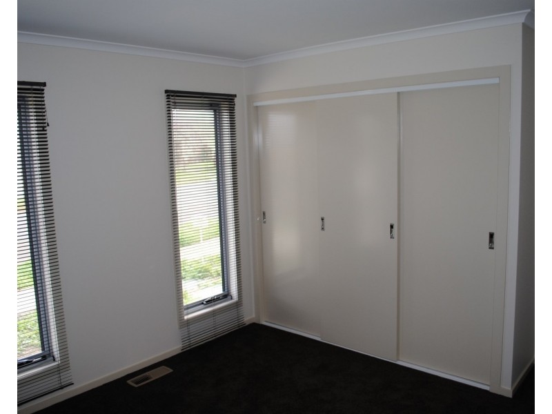 2/116 Gillies Street, Maryborough VIC 3465