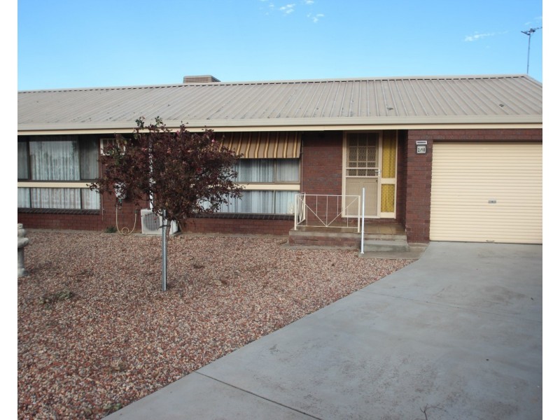 2/18 Hope Street, Maryborough VIC 3465