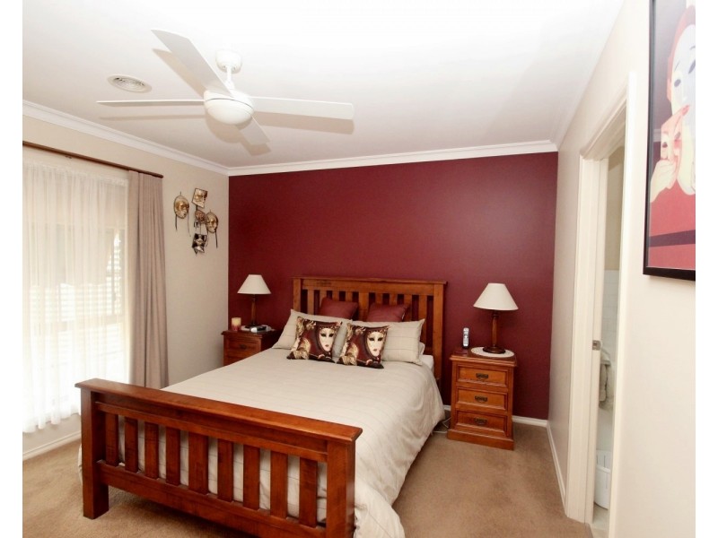 35 Bucknall Street, Carisbrook VIC 3464