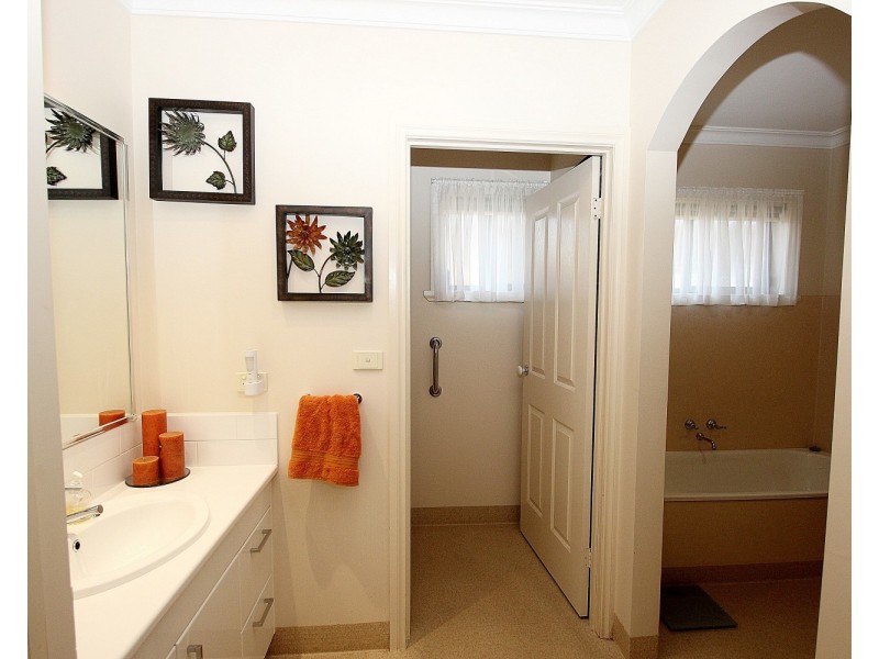 35 Bucknall Street, Carisbrook VIC 3464