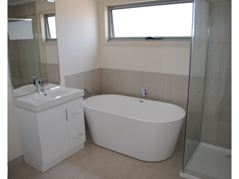 1/116 Gillies Street, Maryborough VIC 3465