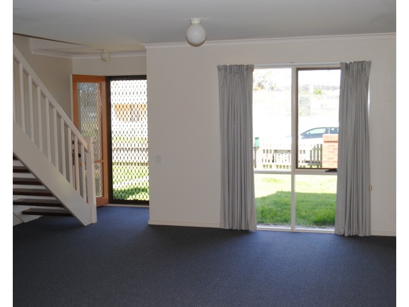 2/94 Burns Street, Maryborough VIC 3465