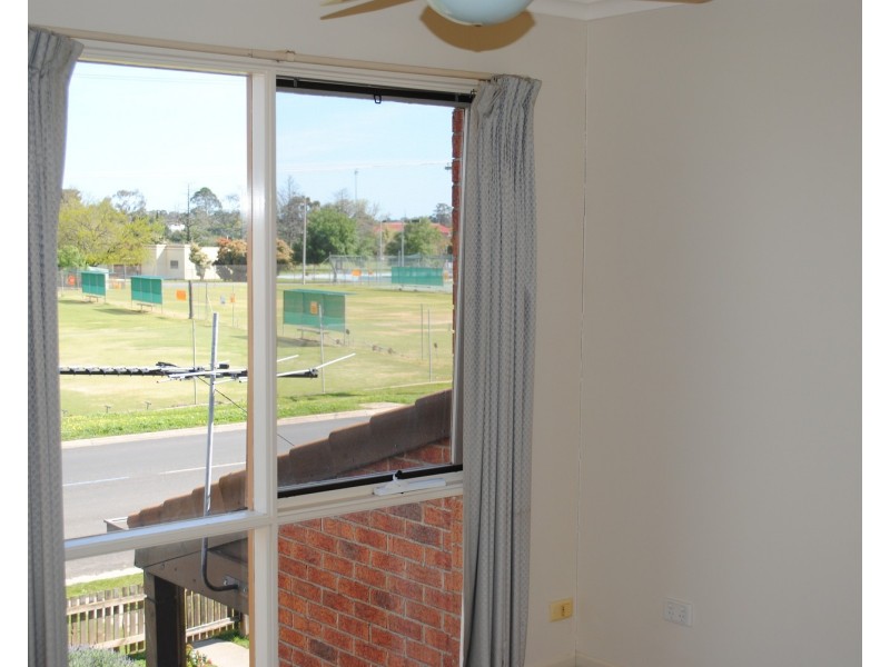 2/94 Burns Street, Maryborough VIC 3465