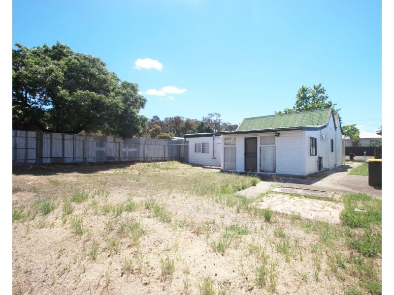 8 Raglan Street, Maryborough VIC 3465